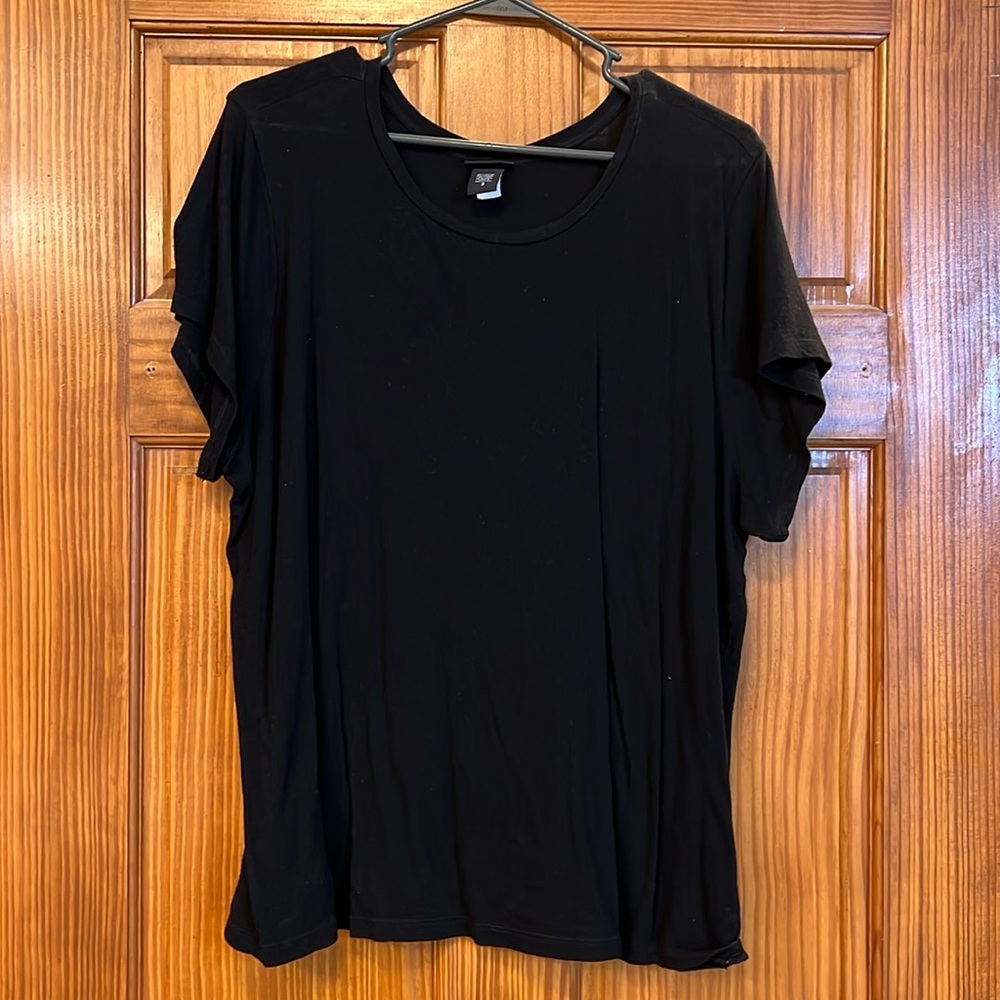 Torrid scoop neck black tshirt, 3x